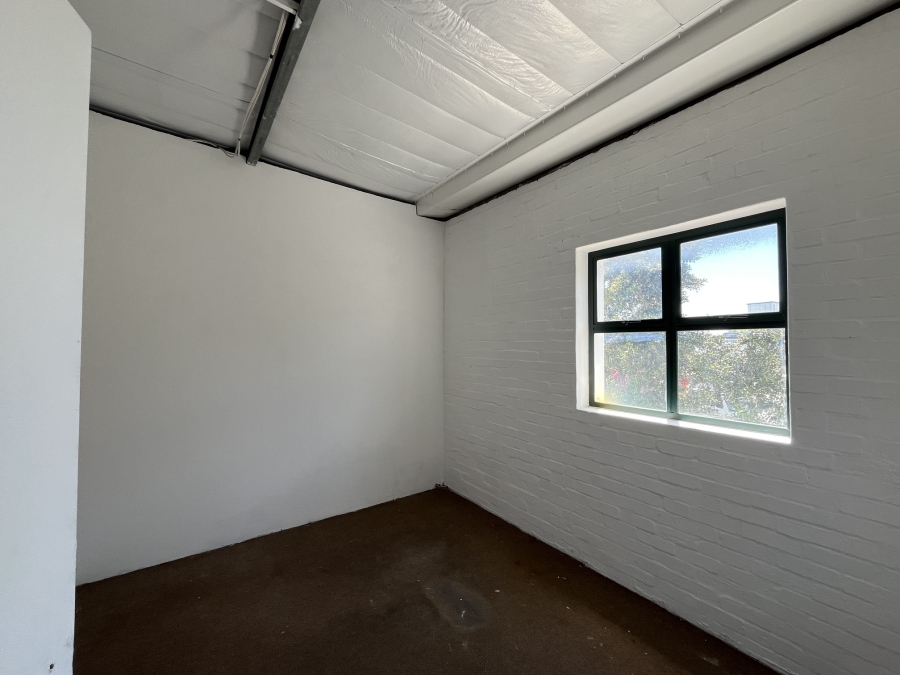 To Let commercial Property for Rent in Sanddrift Western Cape